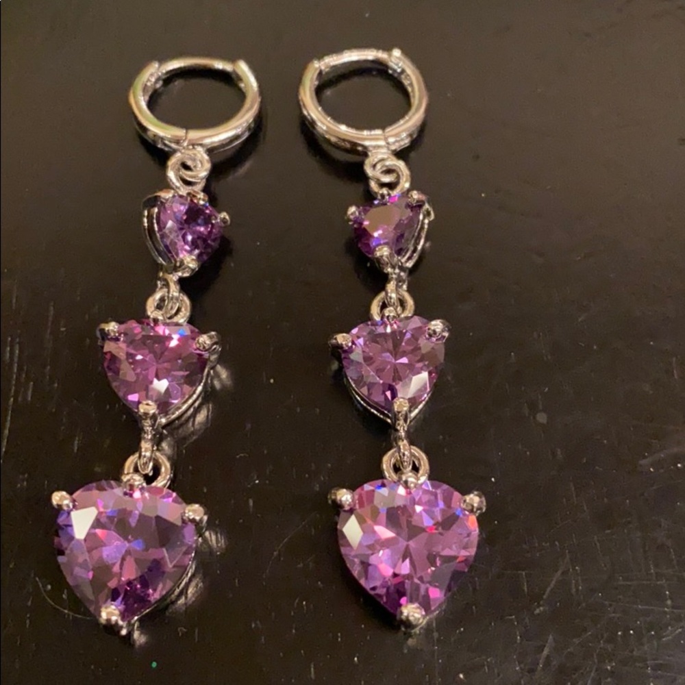 NEW Amethyst hoop heart dangle earrings.